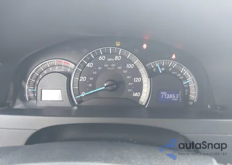 2013 Toyota Camry Se z USA, uszkodzony, nr VIN 4T1BF1FK3DU671078